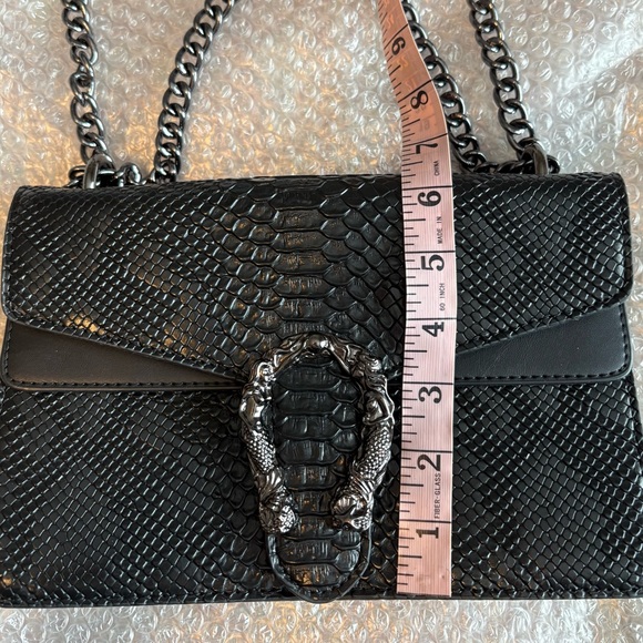 Purse - Picture 2 of 6